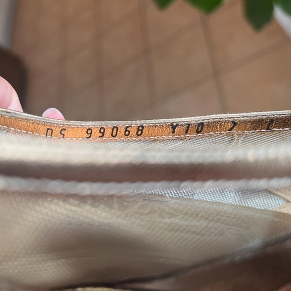 Salvatore Ferragamo authentic Patterned Mesh Accents Ballet Flats - Picture 10 of 10